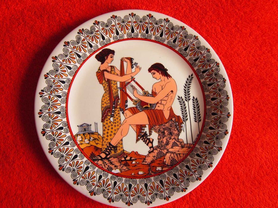 farfurie Grecia 1980 pictata manual Apollo si Daphne(Laura) cadou rar