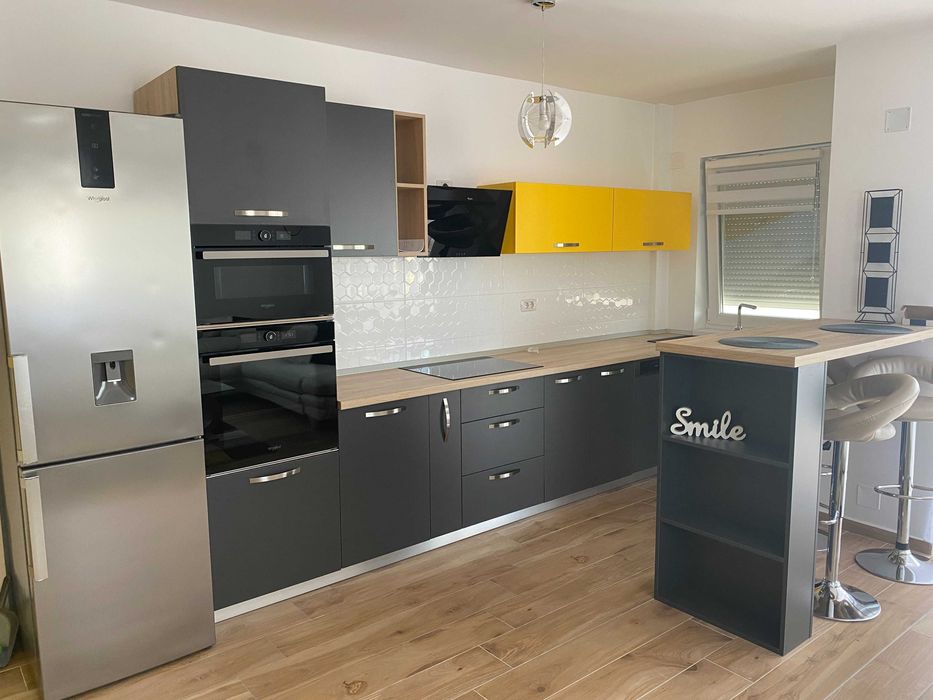 Apartament LUX 3 camere de inchiriat + Parcare, Iosia langa Lotus Prima Shop