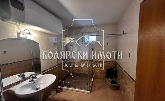 Продава се Многостаен апартамент в Велико Търново, Център - 199 кв.м за 2086 €/кв.м - Снимка #8