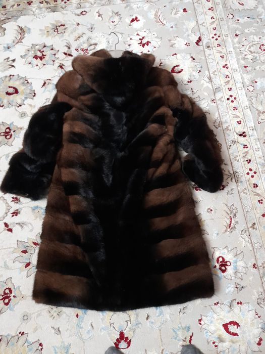 Продам норковую шубу