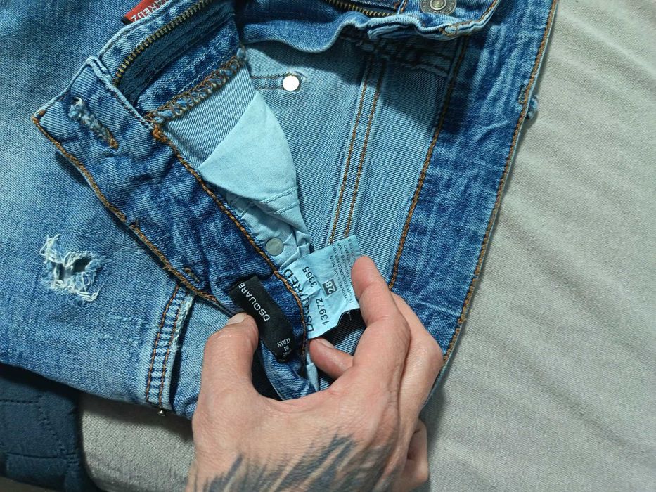 Дънки, носени в много добро състояние