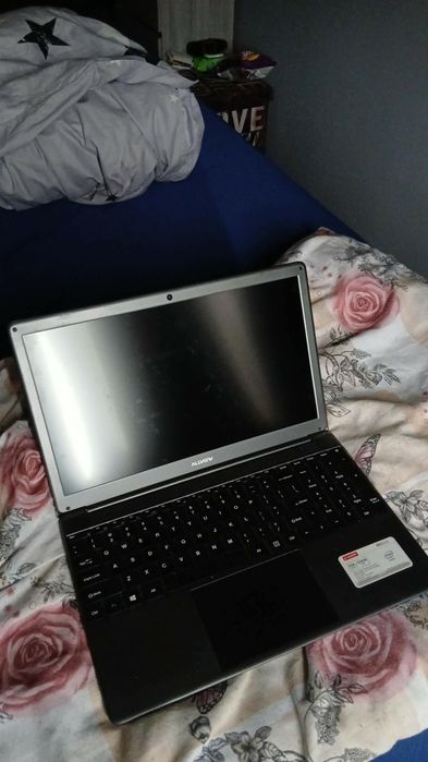 Ceas laptop mp4 player