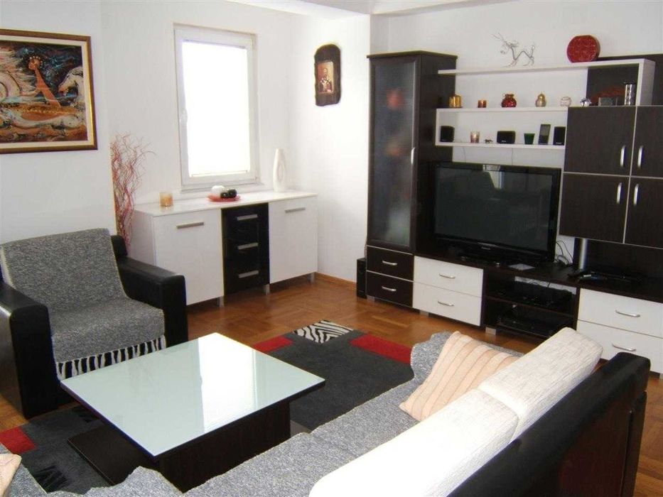 Дава се под наем Тристаен апартамент в София, Център - 90 кв.м за 612 € - Снимка #3