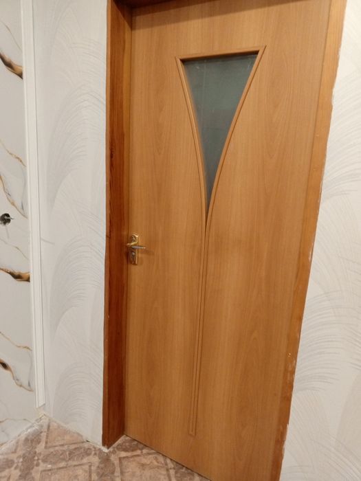 Продам двери 5 штук