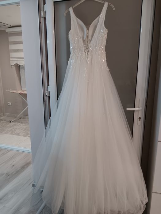 Булчинска рокля и воал