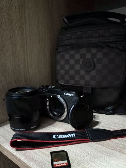 Canon EOS M6 mark 2