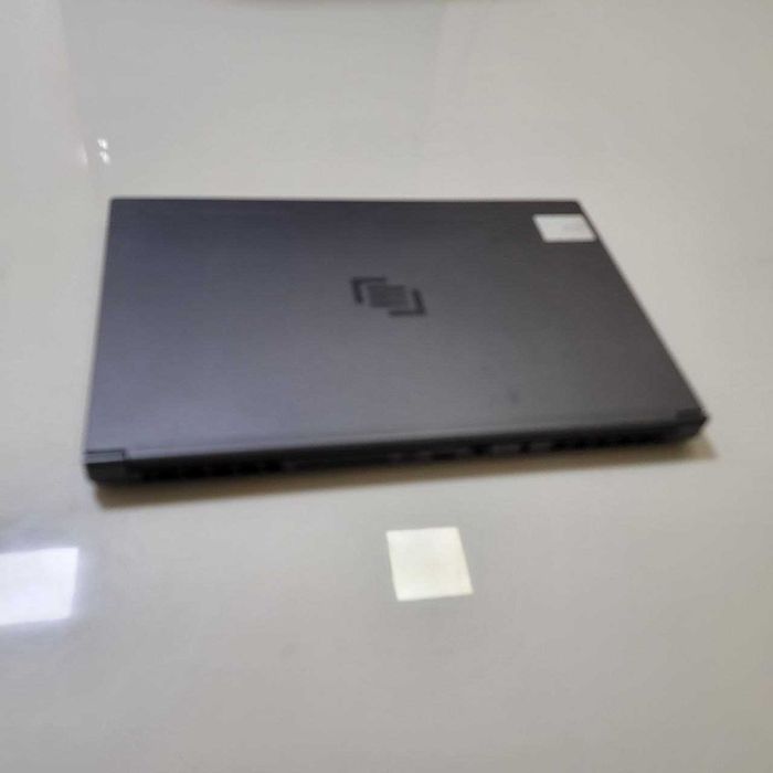 игровой ноутбук maingear Ryzen 7 5800hx RTX 3070 Ram 32 Gb Nvme 1 Tb