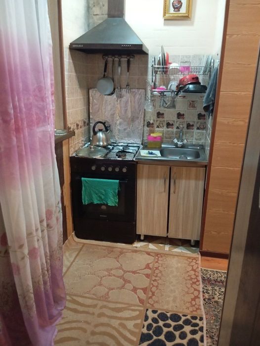 Яшнабадда, 3/3/4 Балкони 1,5х6, 68м, урта ремонт