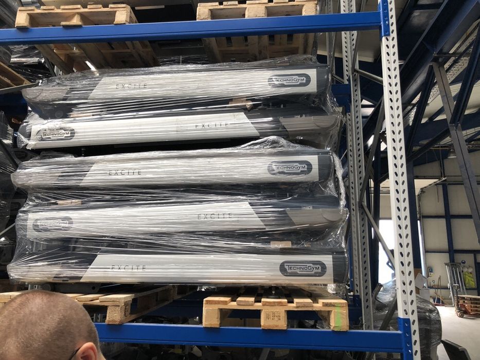 Depozit aparate Fitness technogym