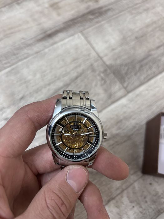 Оригинальные часы