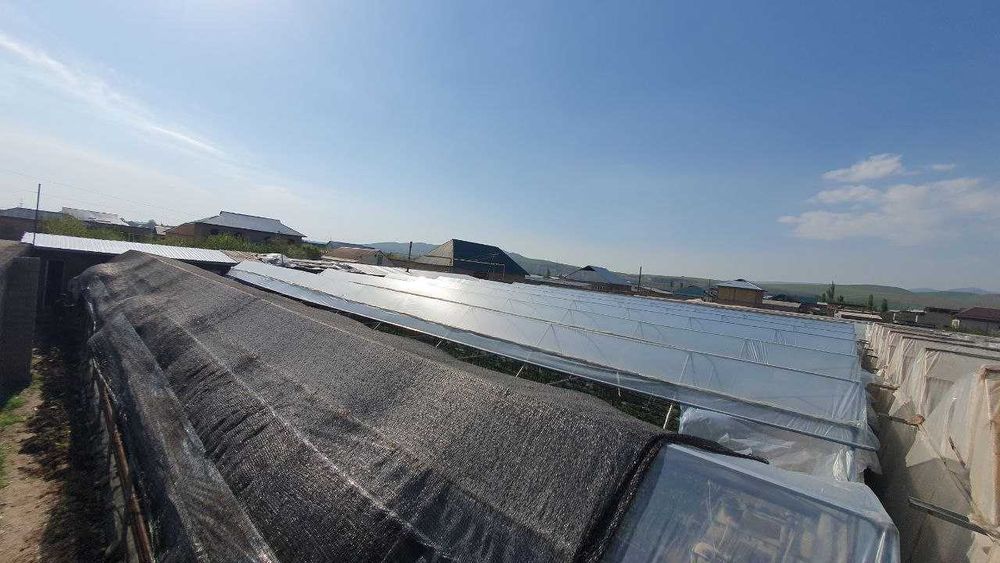 Участка сотилади + таёр тепитсаси бор