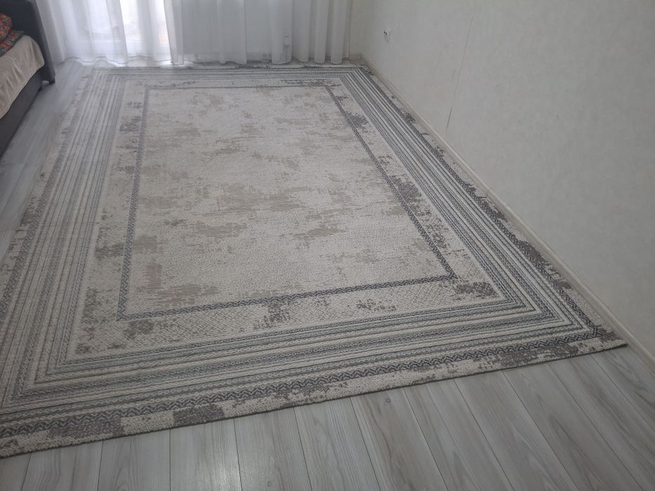 Продаю ковры. Мягкие ковры, отличный вид .