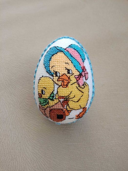 Продавам народна бродерия