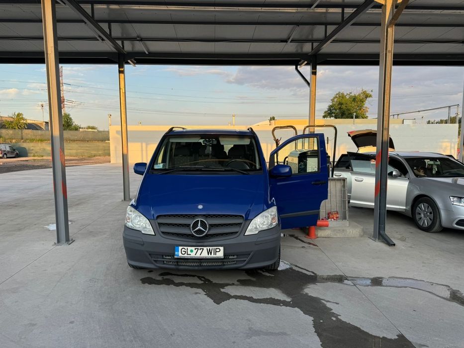 Microbuz 8+1 locuri- Închiriez van 8+1 Închiriere Auto 9 locuri transfer aeroport