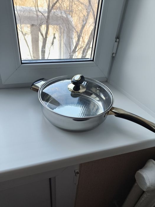 Сковорода-сотейник d24