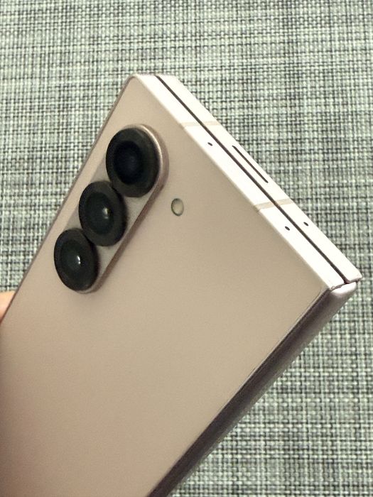 Samsung Z fold 6