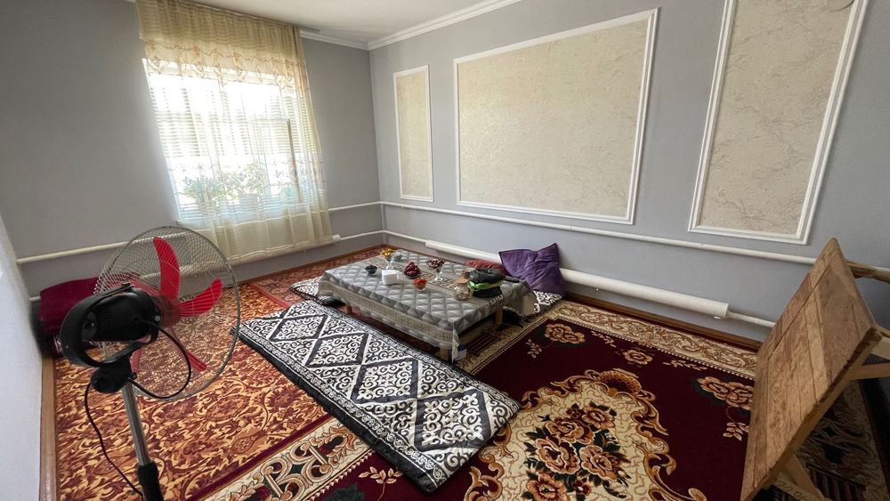 Uy sotiladi, srochno