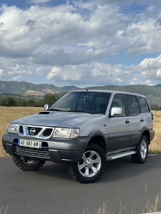 Nissan terrano 2        3.0 diesel 154 cp