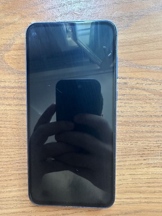 Samsung Galaxy A55 5G.  128/8 Holati ideal
