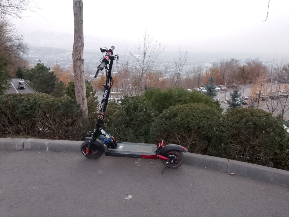 Продам электро самокат kukirin m4 pro