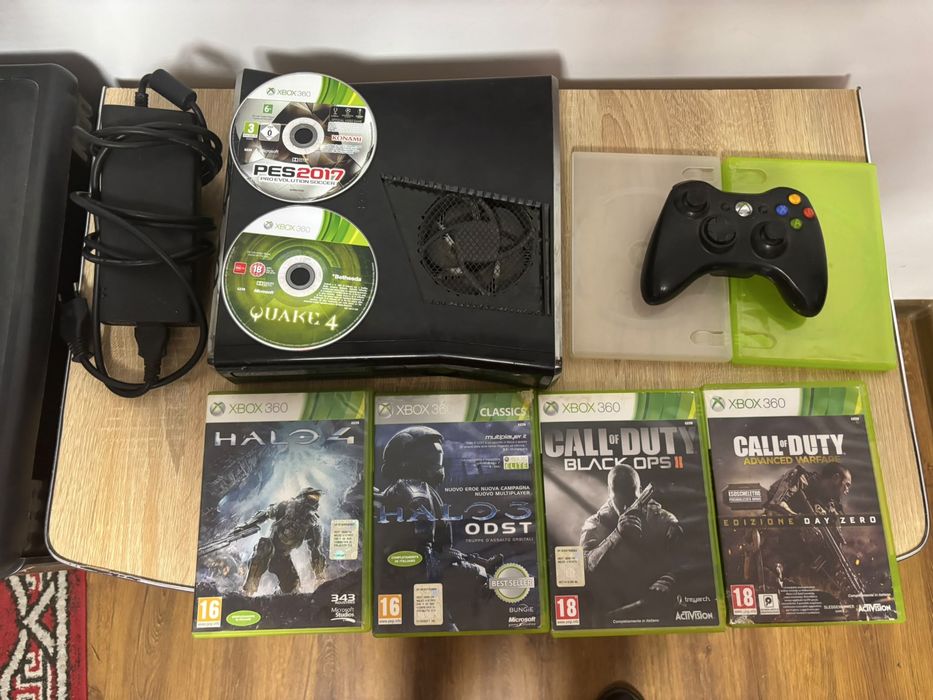 Vand Xbox 360 cu 6 jocuri