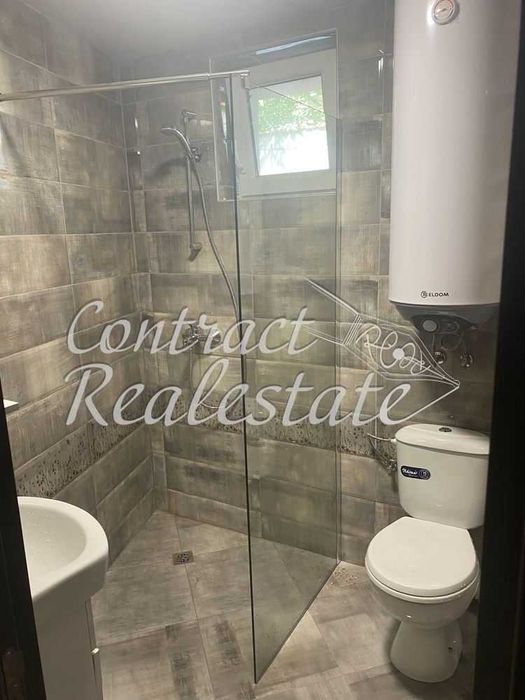 Дава се под наем Тристаен апартамент в Варна, Център - 98 кв.м за 612 € - Снимка #3