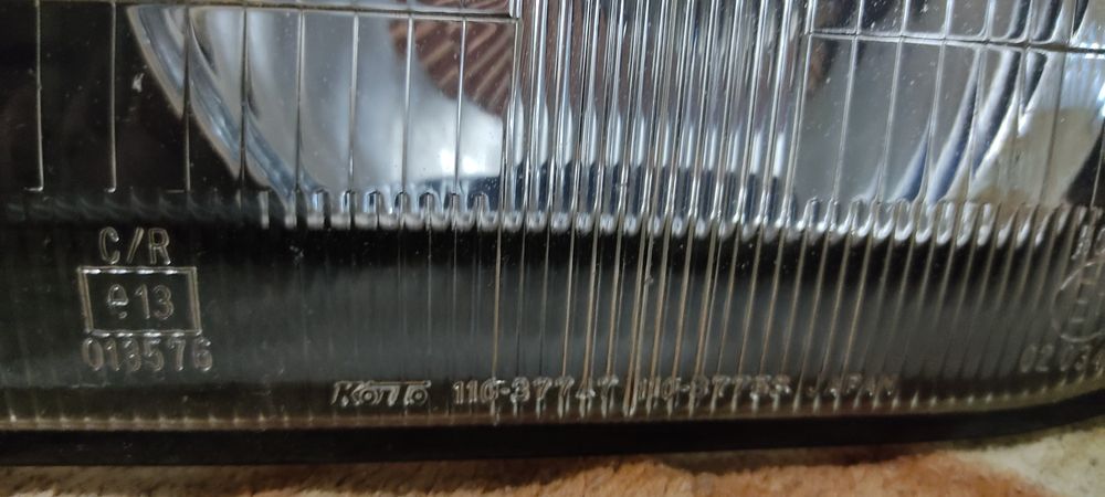 Фара на мицубиси паджеро