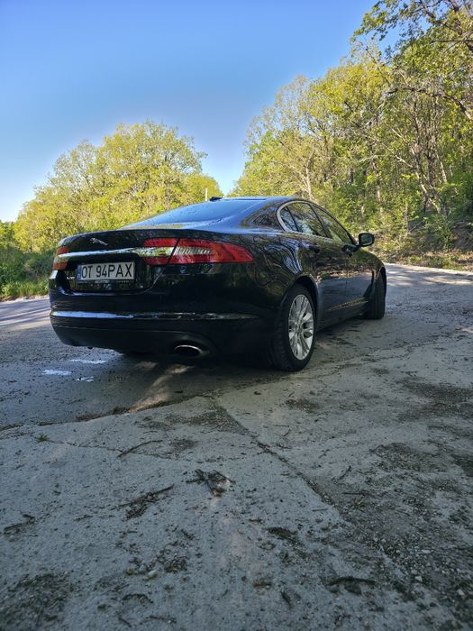 Jaguar XF 2.2d Proprietar, pachet Portfolio