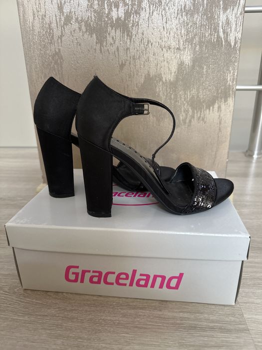 Високи Сандали Graceland