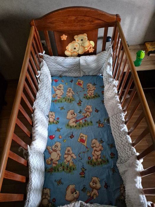 Масивно дървено детско легло/ креватче/кошара марка Pierro Kids.