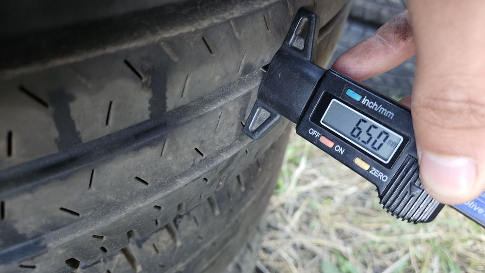 4бр гуми 215 70 15С нексен nexen