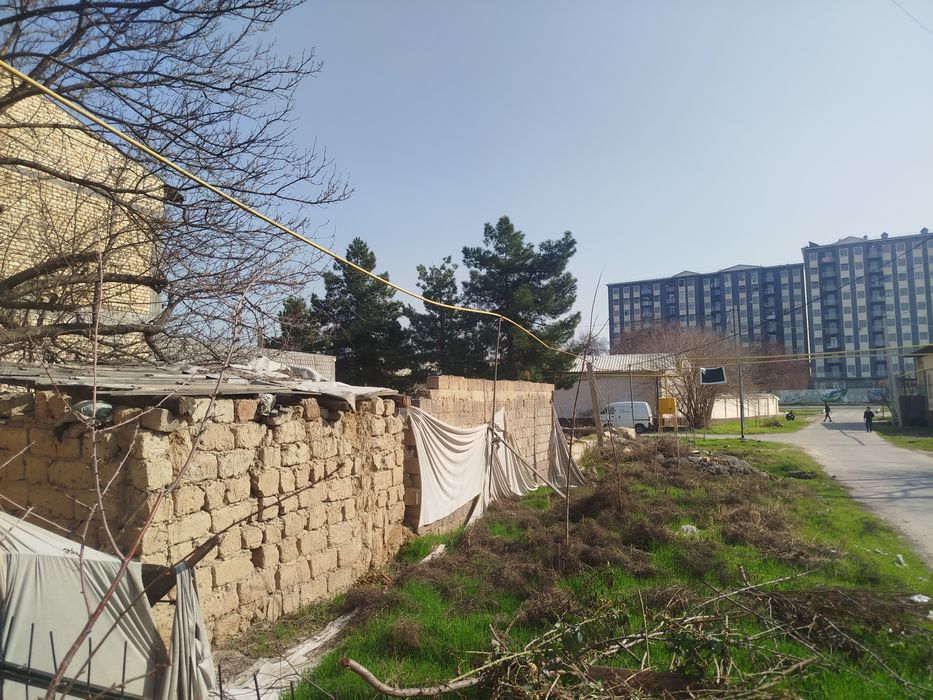 Продам участок и дом коробка Ташкент сиргили янги хаеот хушнит 2.8 сот