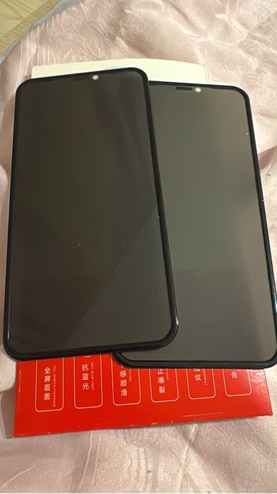 Защитное стекло продается