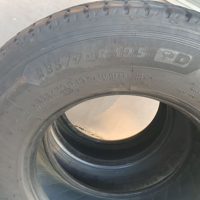 Anvelope 285 70 19,5 Michelin.