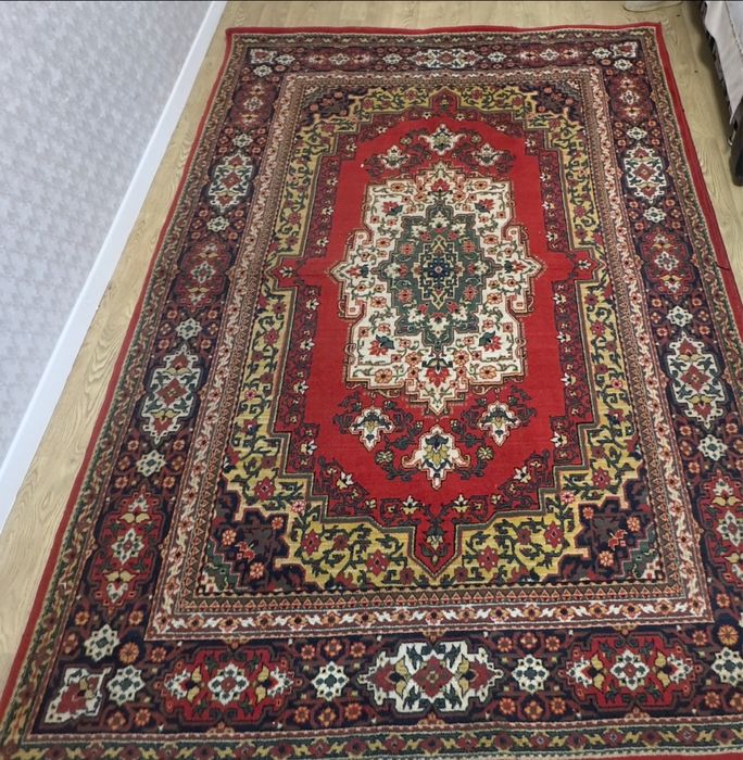 Продам ковер шерстяной