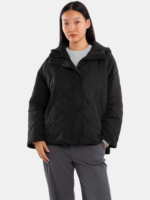 Женская куртка TERRA PRO с капюшоном. Почти новая.