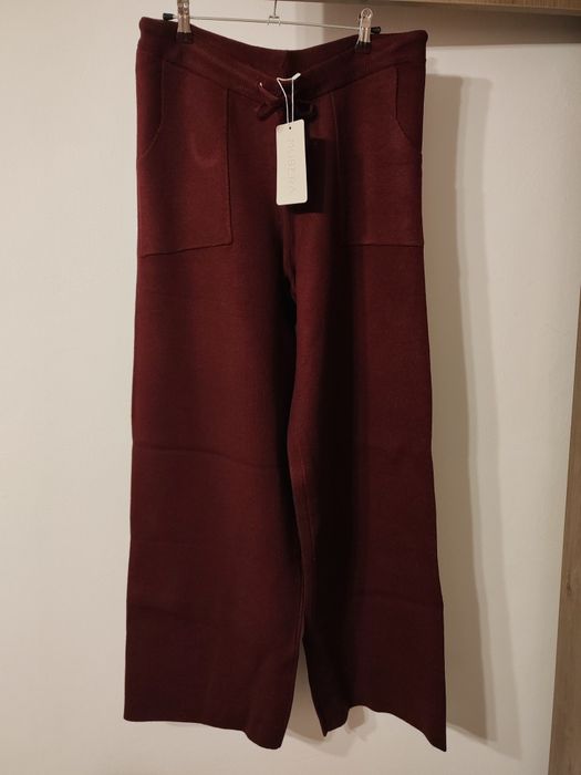 Pantaloni grosi burgundy