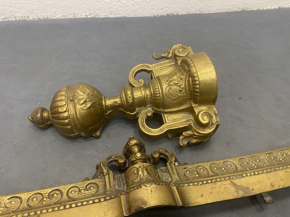 Решетка за камина от масивен месинг