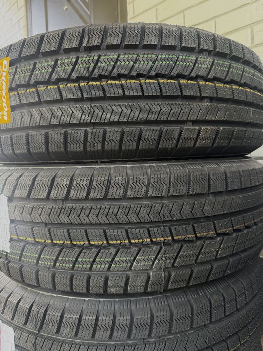 Зимние шины 215/60/17 2025год