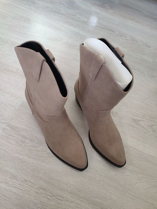 Ciocate bej  Jenny Fairy mărimea 39 NOI CU ETICHETA