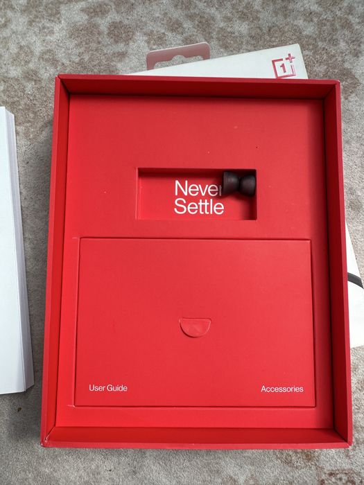 Продам One plus Bullets Wirelees Z