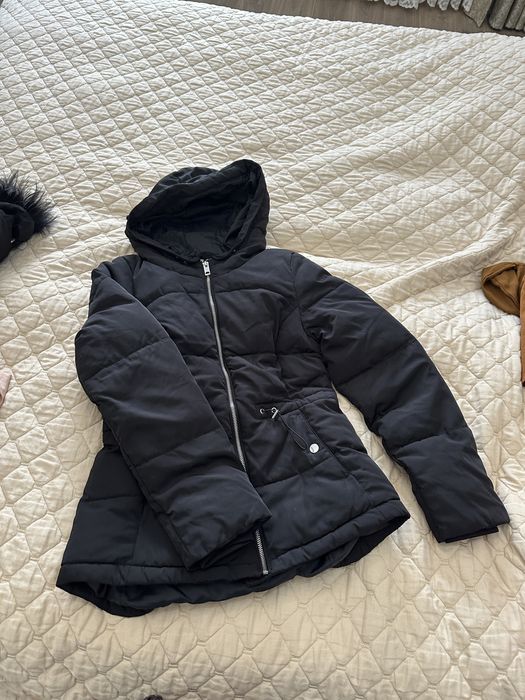 Куртки ибезрукавка женская