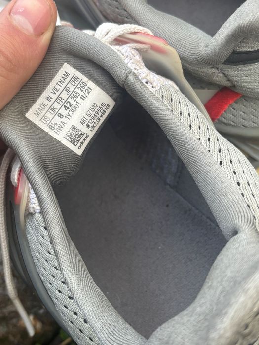 Adidas ultraboost web dna 42номер