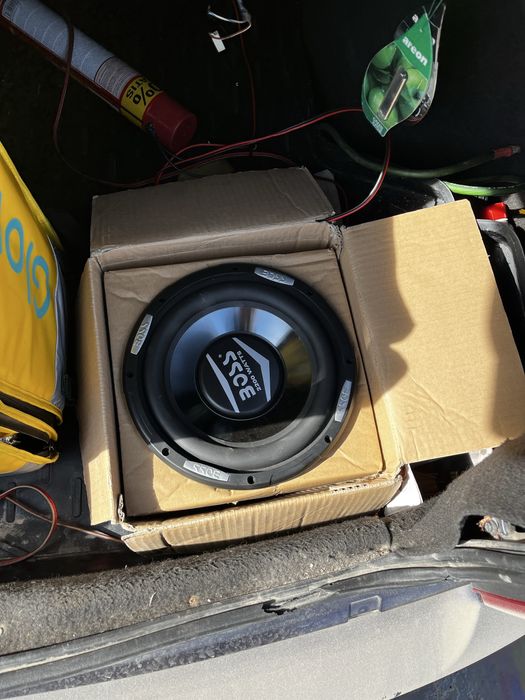 продам саб, магнитолу, диски, колонки