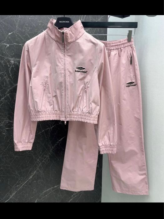 Наличен спортен екип