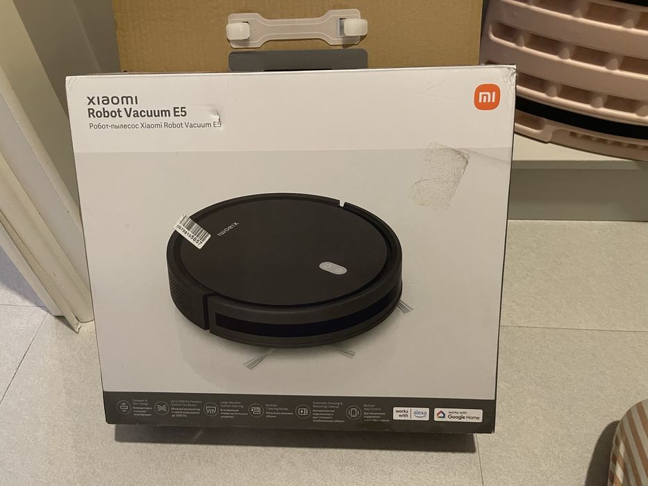 Робот-пылесос Xiaomi E5 черный новый