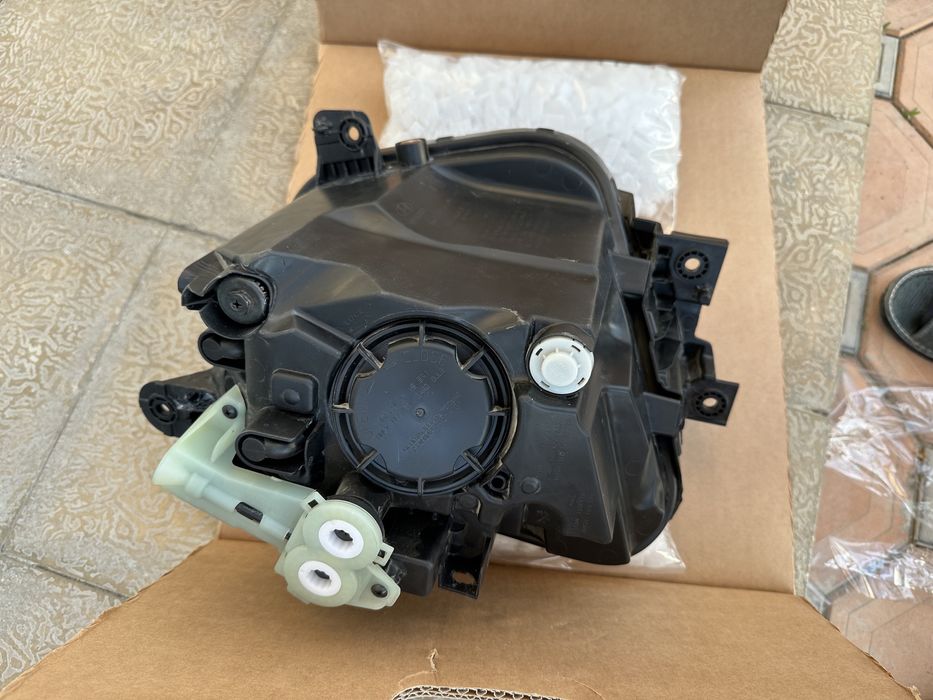 фара хундай туксан чап тараф