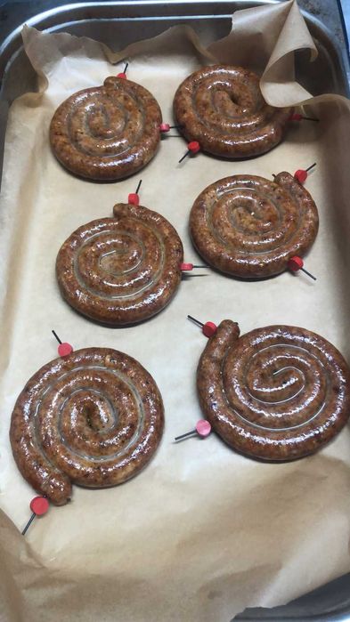 Домашние колбаски для барбекю , острые , куриные, говяжие !
