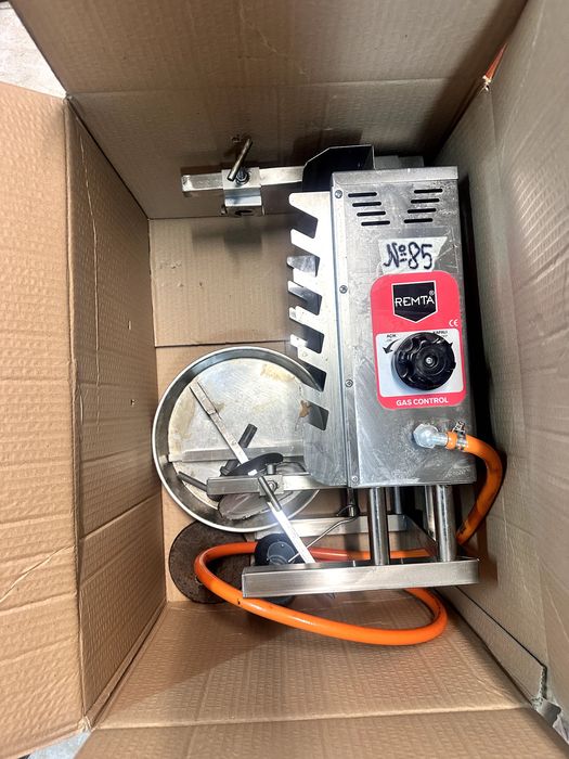 Малък професионален газов грил / дюнер машина REMTA