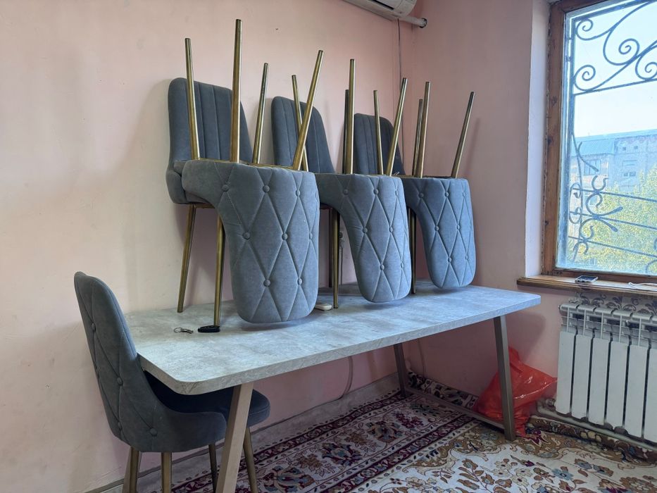 Стол стулья б/у но новый
